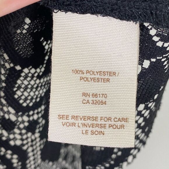 Free People Black Shimmer Sheer Floral Lace Henley Neck Flare Blouse Top Size L - Picture 6 of 7